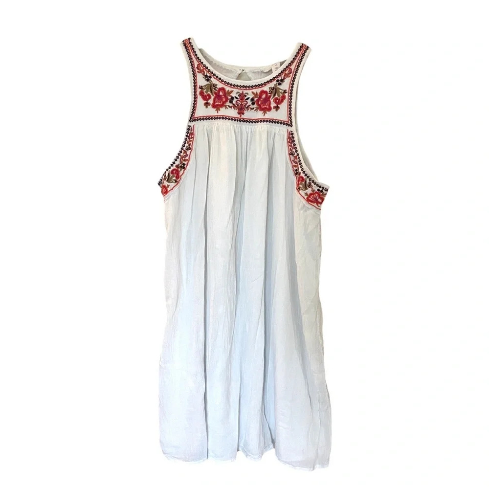 Sun & Shadow white embroidered dress size XS